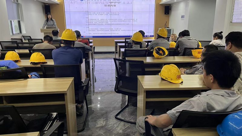 电工培训价格揭秘：影响因素及合理预算